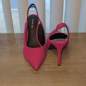 Gianni Bini Hot Pink Pumps